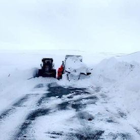 Brøyting av innesnødd vei